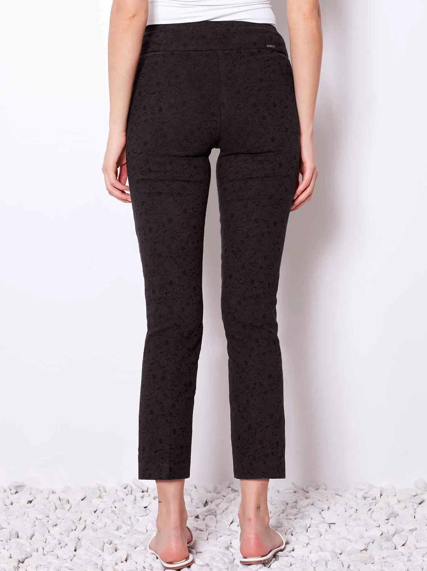 UP! SOLID TEXTURED JACQUARD ANKLE PANT sold by ENNI product image thumbnail 2