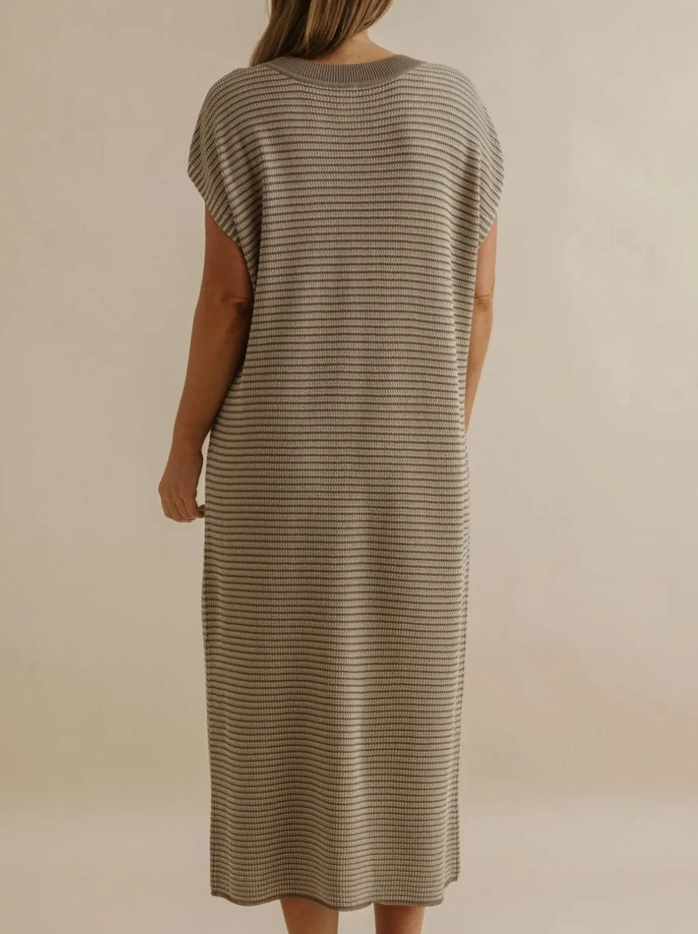 TALAMAYA LATTICE KNITTED DRESS sold by ENNI product image thumbnail 4
