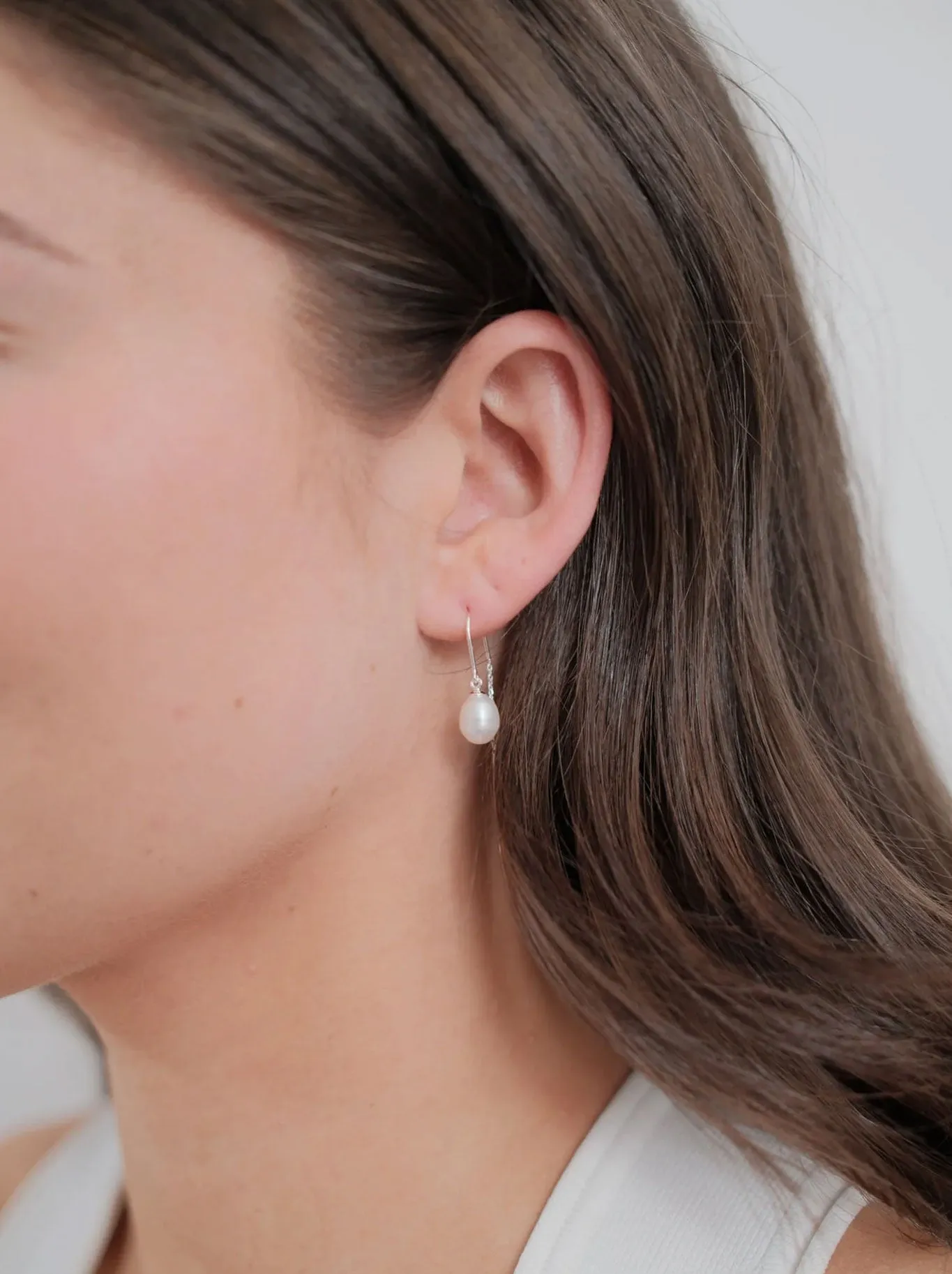 ZAFINO TALIA THREAD EARRING sold by ENNI product image thumbnail 3