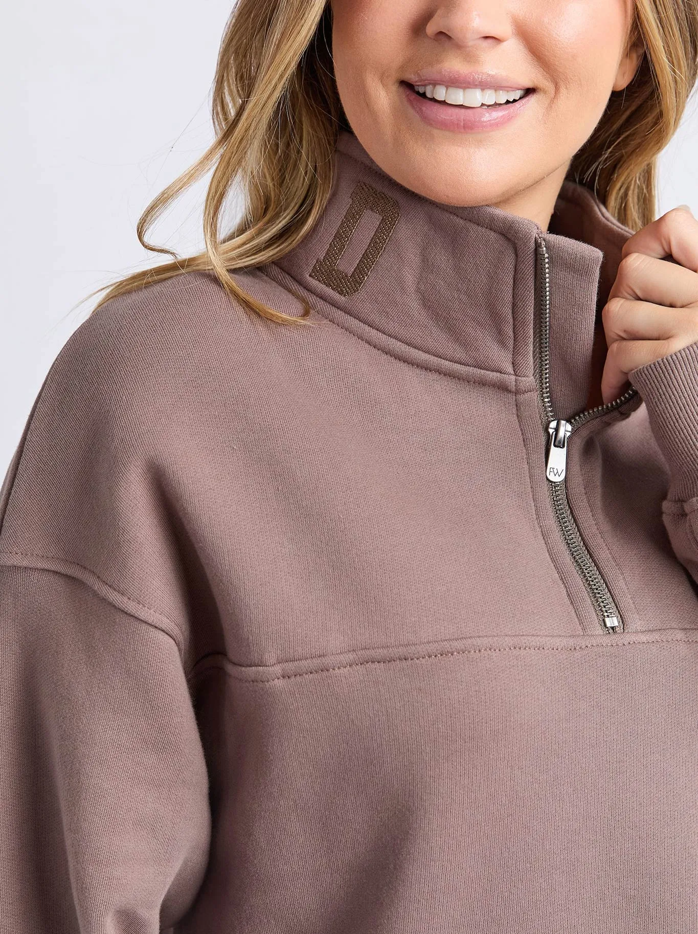 FOXWOOD COLLEGE ZIP CREW sold by ENNI product image thumbnail 3