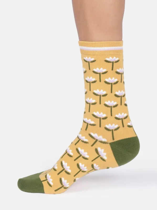 THOUGHT FLORAL TILE ORGANIC COTTON CREW SOCKS made by ENNI