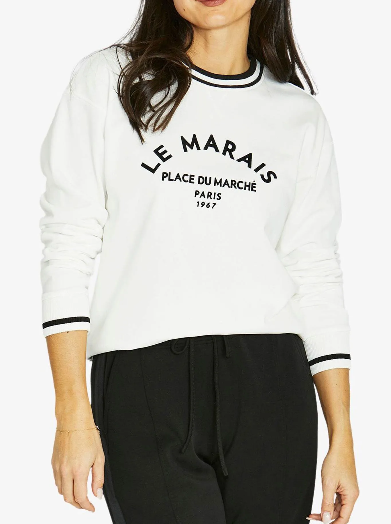 JUMP LE MARAIS SWEAT TOP sold by ENNI
