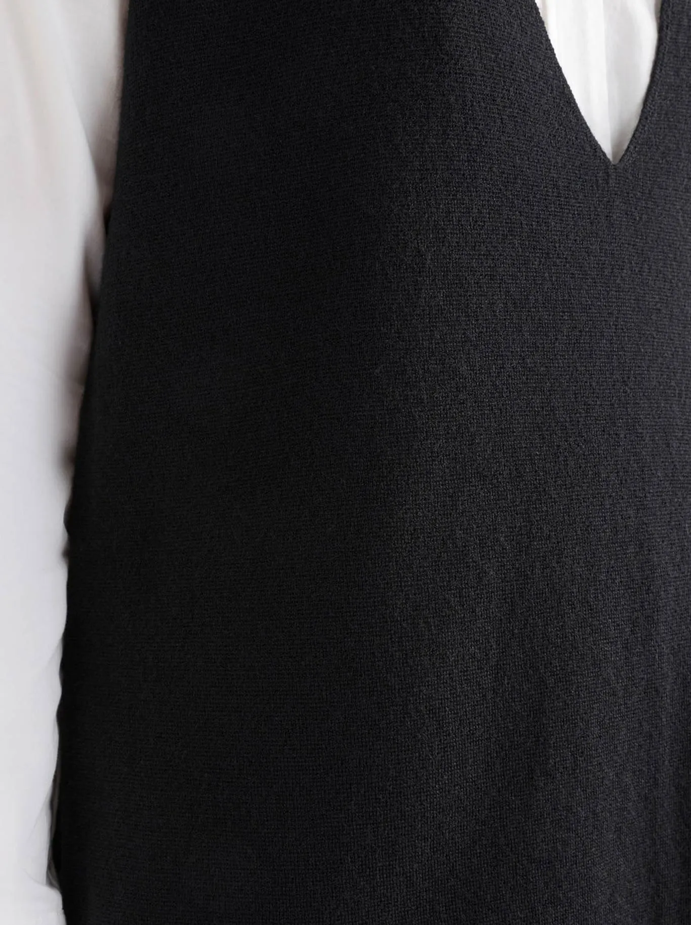 ELK ALIN VEST sold by ENNI product image thumbnail 3