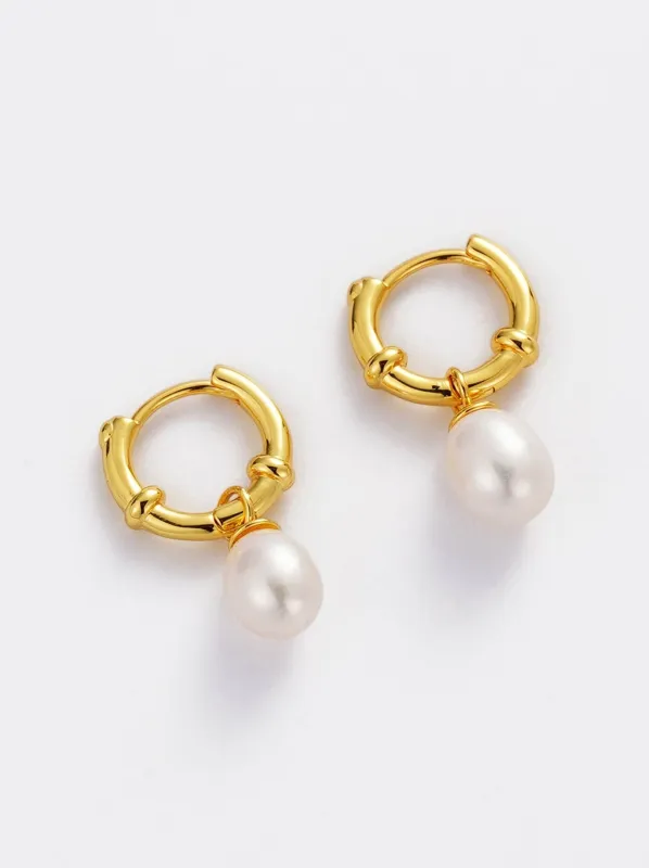 ZAFINO TESSA PEARL HOOP made by ENNI