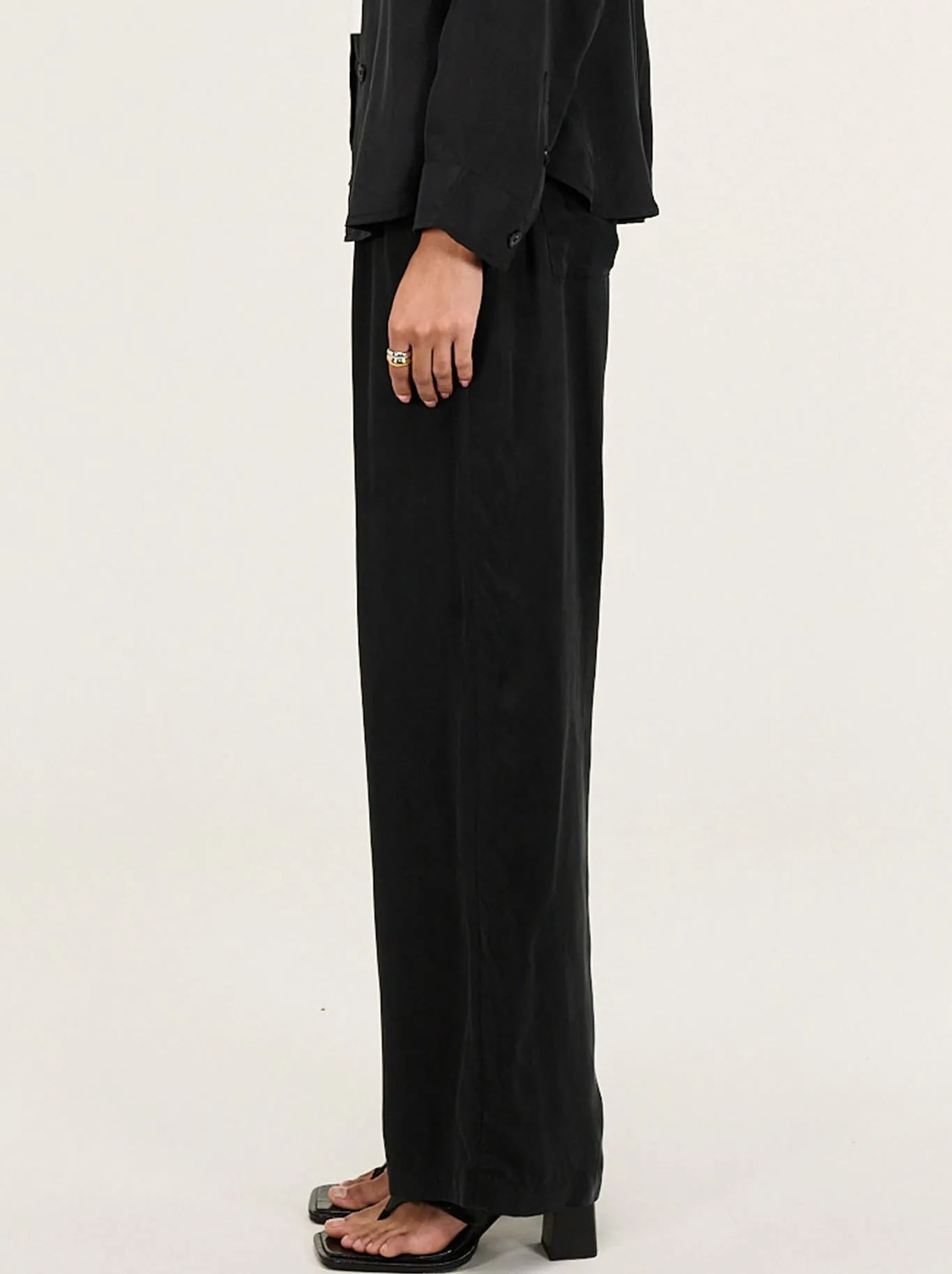 STAPLE THE LABEL SILVIE CUPRO RELAXED PANTS sold by ENNI product image thumbnail 2