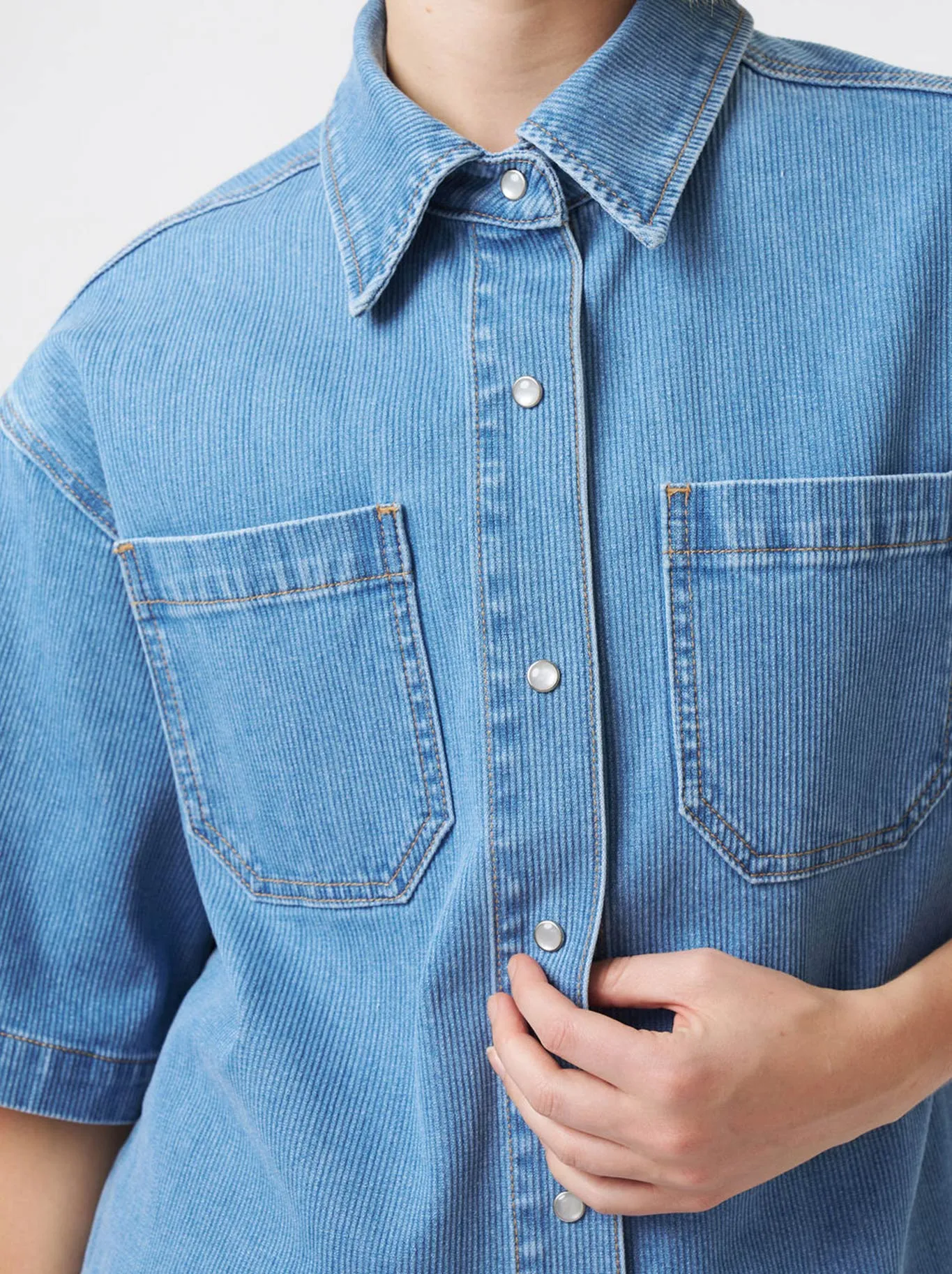 KIREINA BETH CORD SHIRT sold by ENNI product image thumbnail 3
