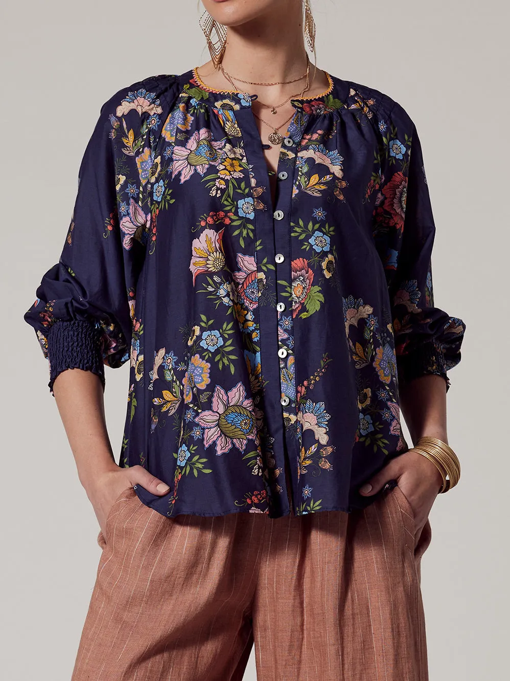 LOOBIE'S STORY GALA SHIRT sold by ENNI