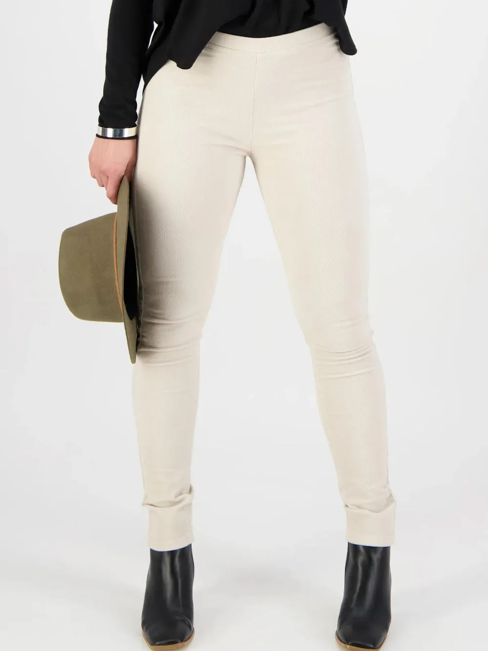 VASSALLI SKINNY PULL ON CORD PANT sold by ENNI product image thumbnail 4