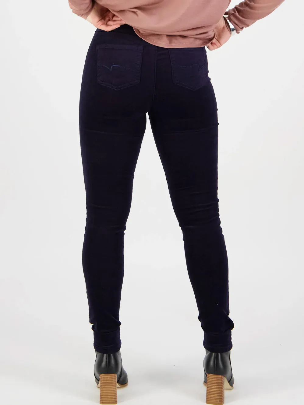 VASSALLI SKINNY PULL ON CORD PANT sold by ENNI product image thumbnail 3