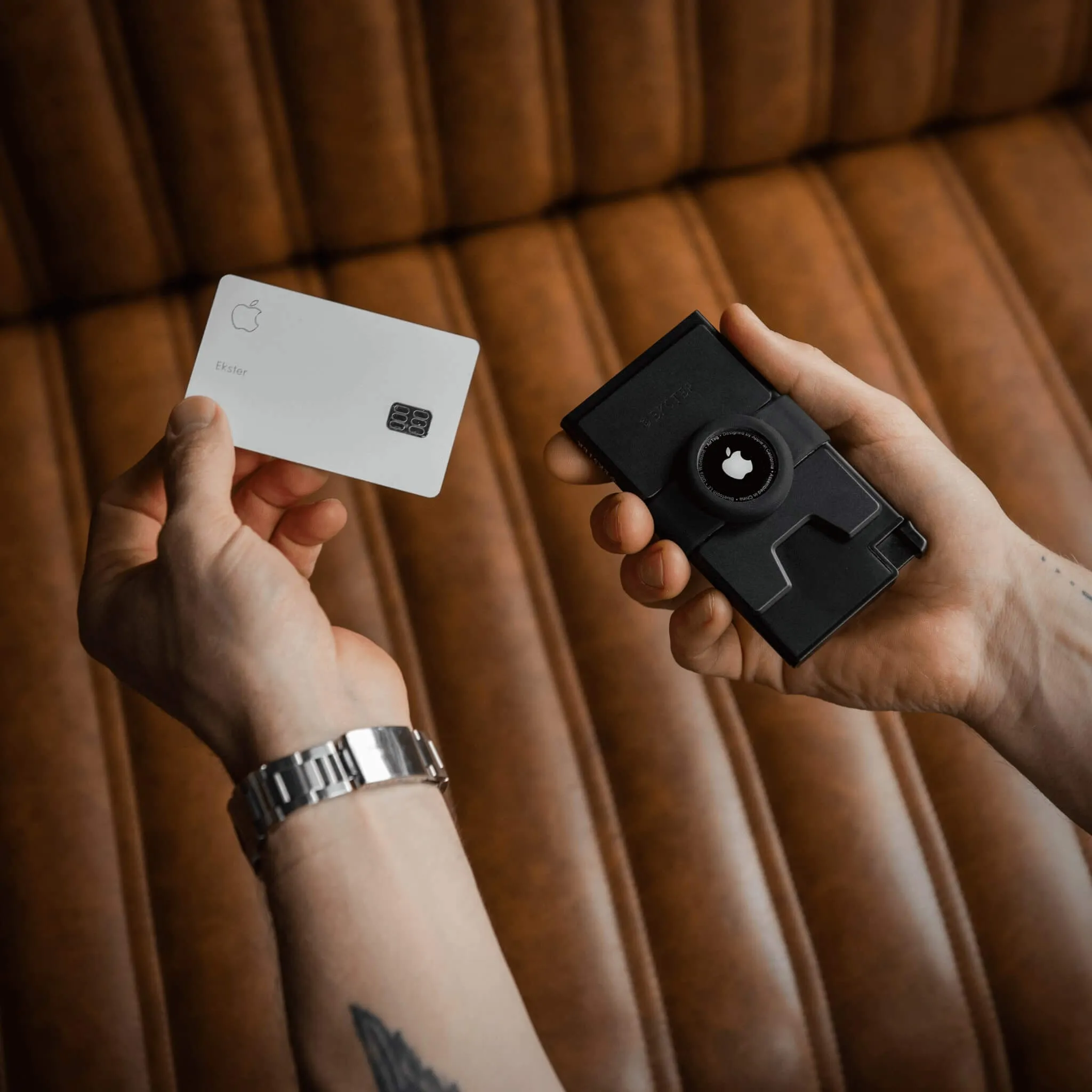 Cardholder for AirTag sold by Ekster product image thumbnail 2