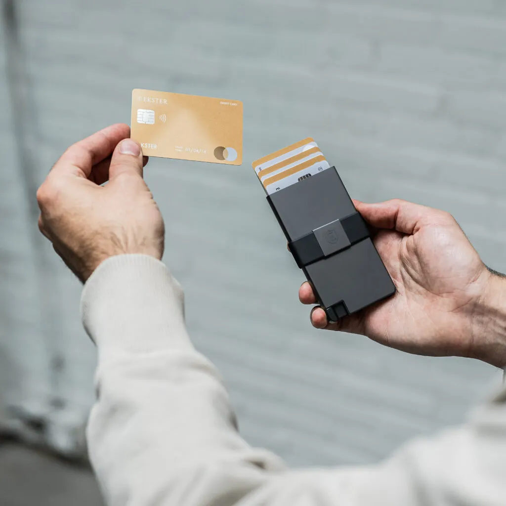 Ekster Cardholder Pro (Copy) sold by Ekster product image thumbnail 4