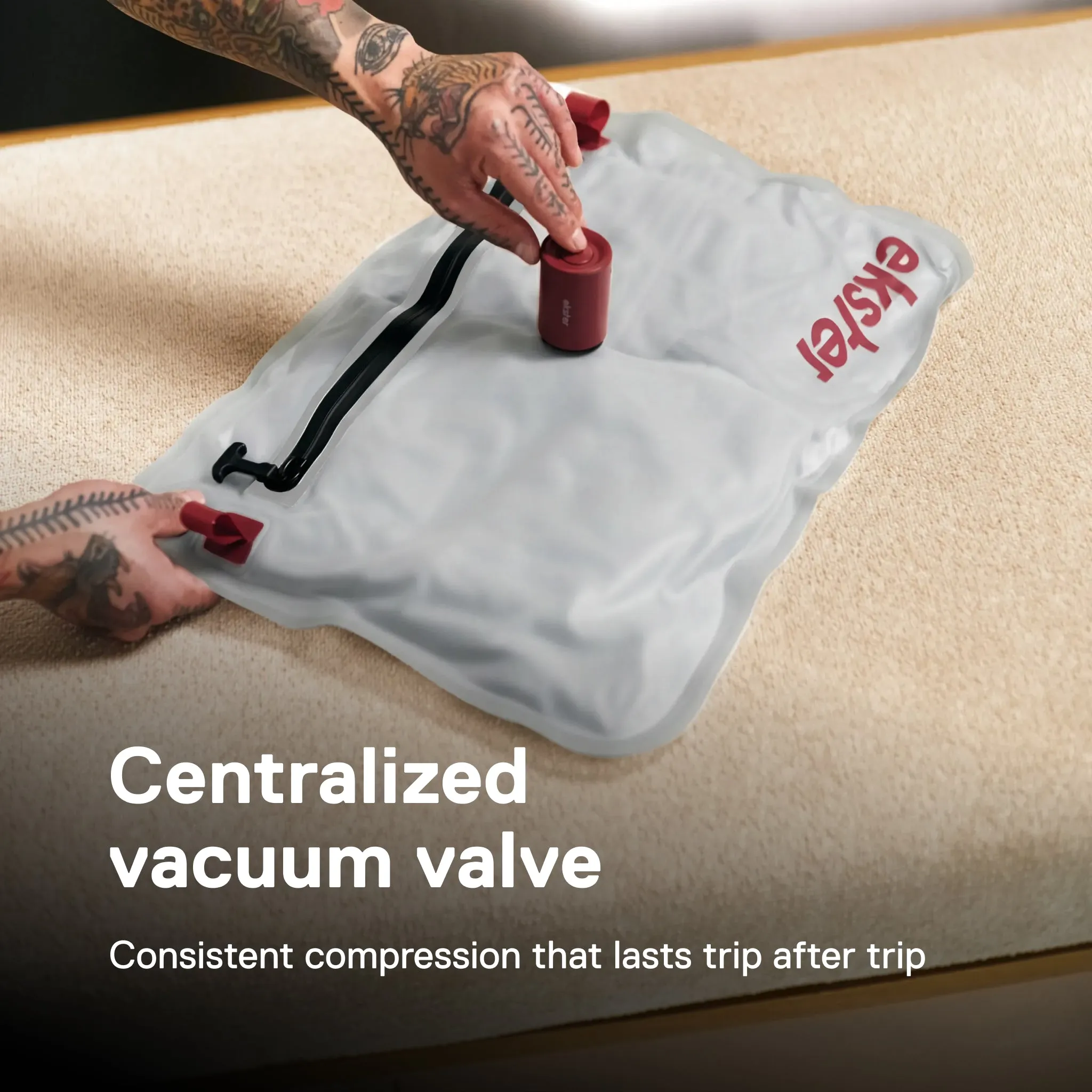 TravelPack™ Vacuum Kit Plus sold by Ekster product image thumbnail 5