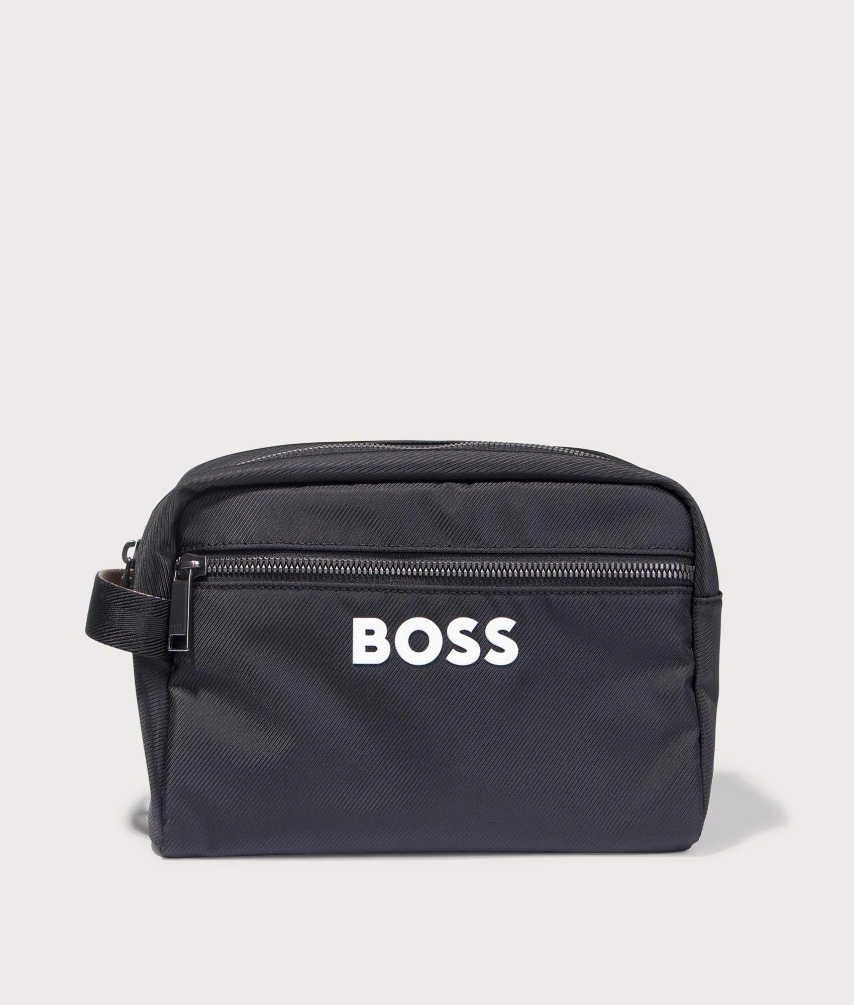 Catch 3.0 Washbag sold by EQVVS