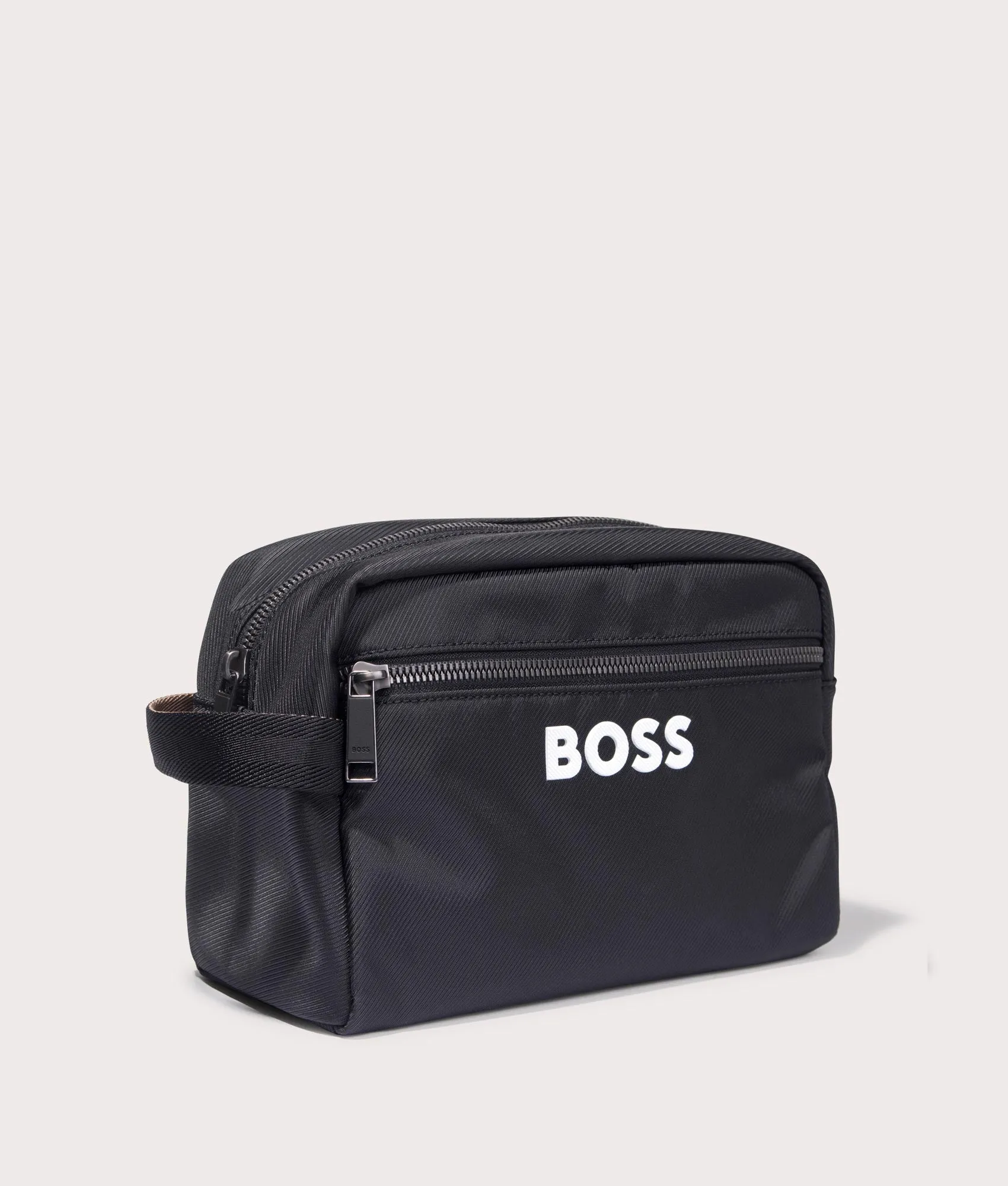 Catch 3.0 Washbag sold by EQVVS product image thumbnail 2