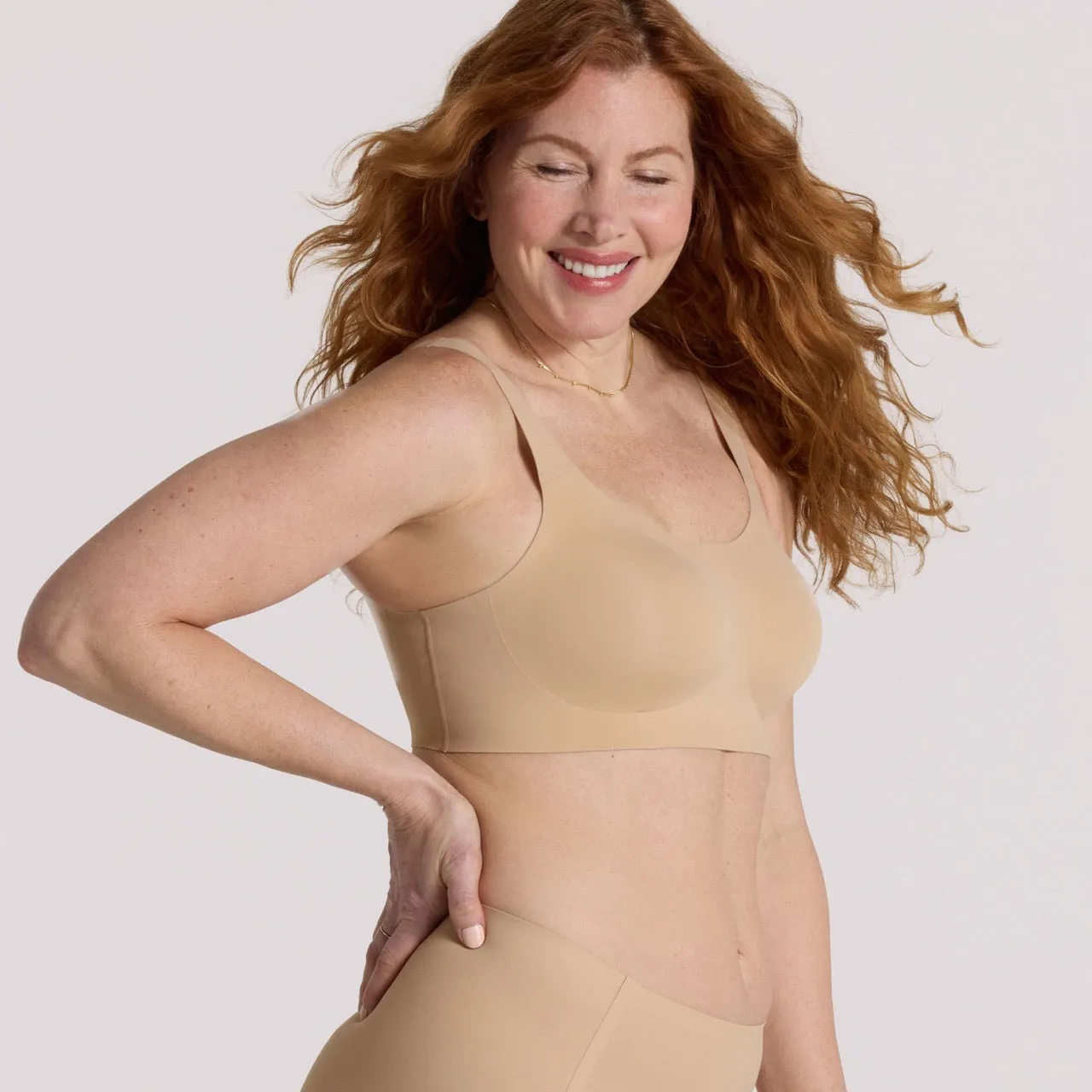 Structured Scoop Bra sold by Evelyn & Bobbie product image thumbnail 3