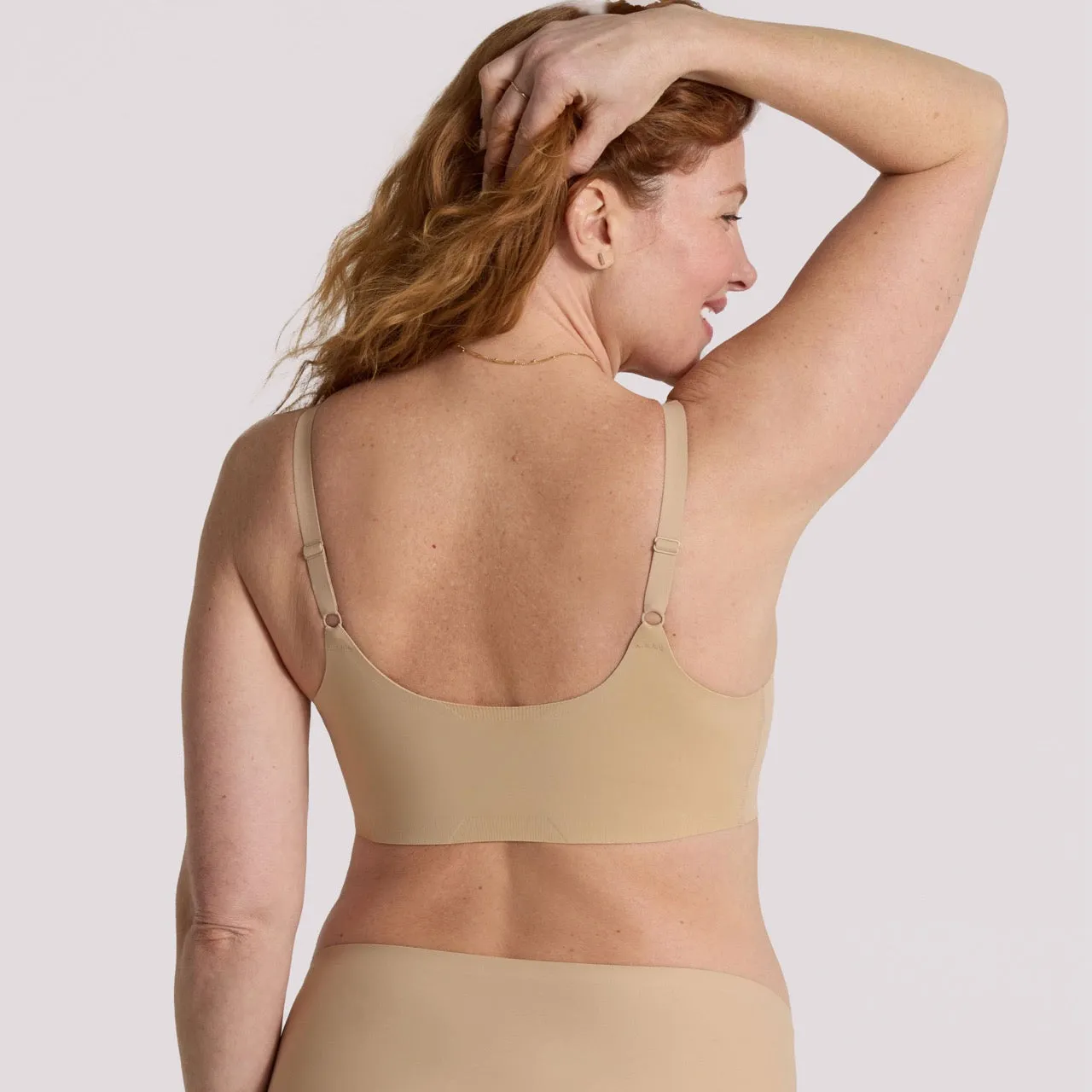 Structured Scoop Bra sold by Evelyn & Bobbie product image thumbnail 2