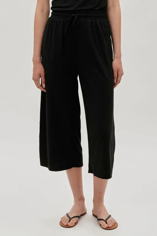 International INC Company Tie Waist Cropped Pants - Black sold by Fairweather