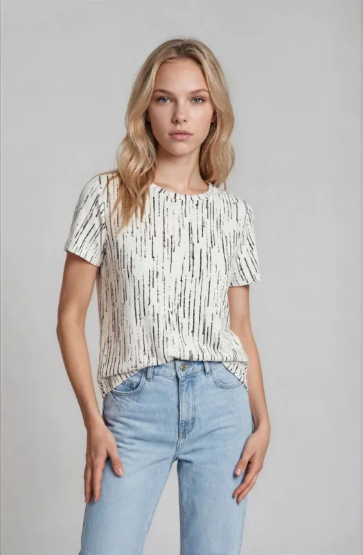 Short Sleeve Crew Neck Tee - White made by Fairweather