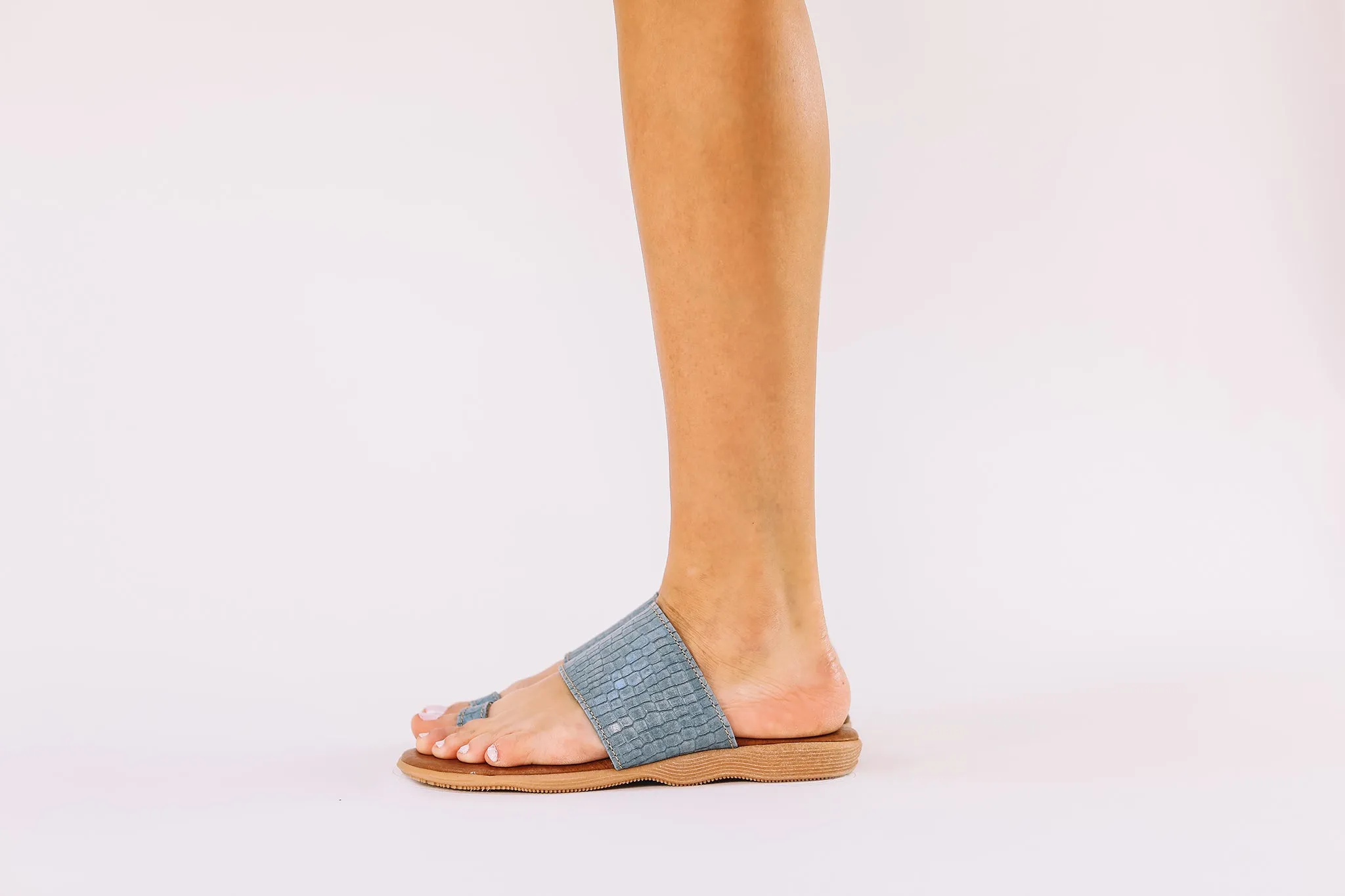 Band and Deliver - Aqua / Croc sold by Famolare product image thumbnail 4