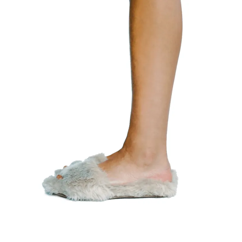 DAYSLIPPER - Cream sold by Famolare