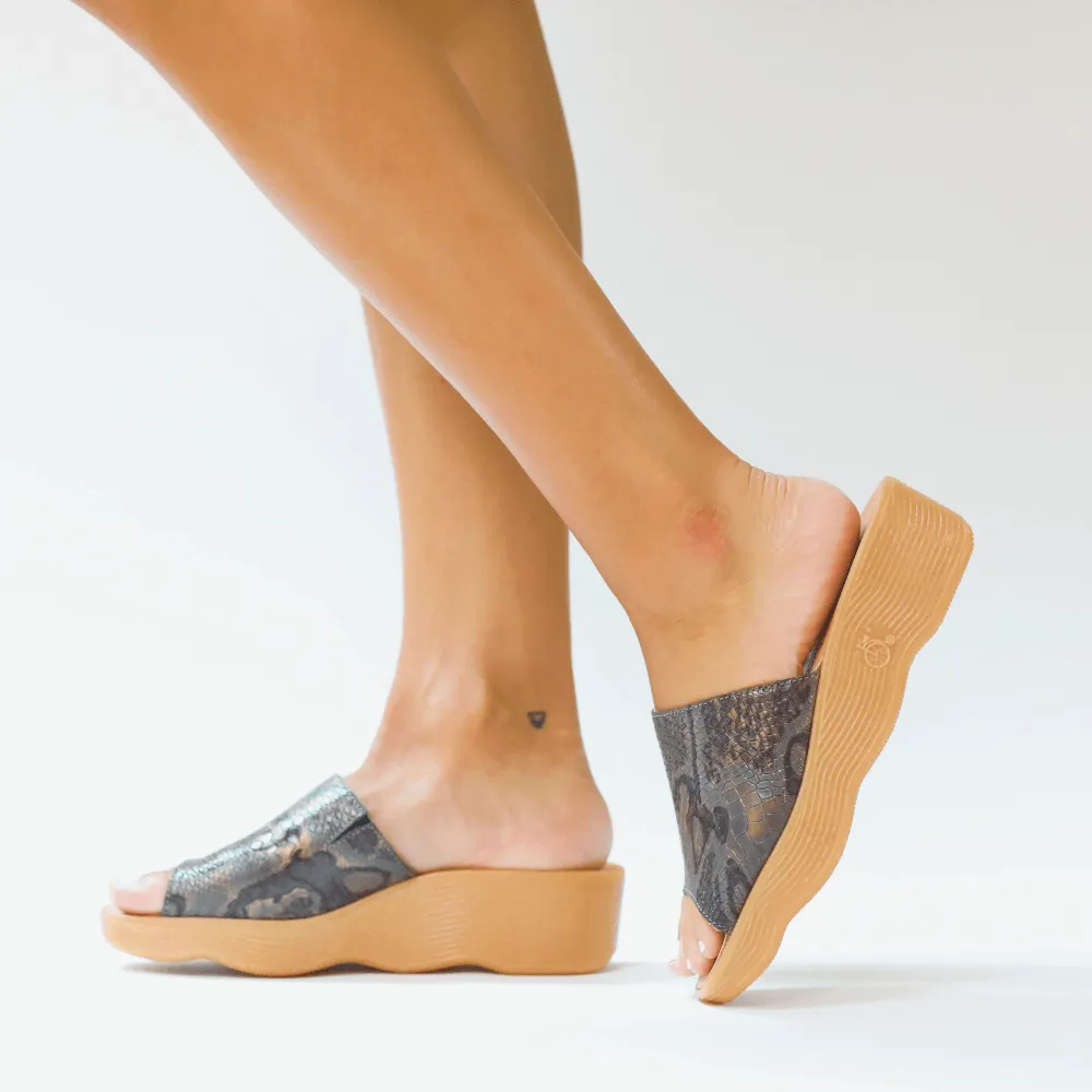 Slide N Seek - Snake sold by Famolare product image thumbnail 2