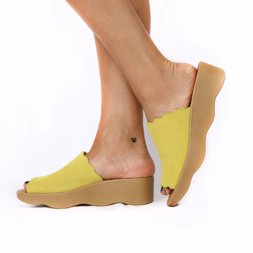 Slide Over - Moss sold by Famolare product image thumbnail 2