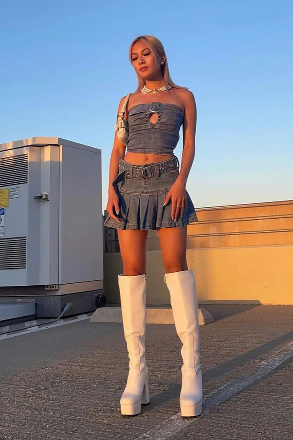 White Chunky Platform Block Heel Knee High Boots sold by Floralkini product image thumbnail 3