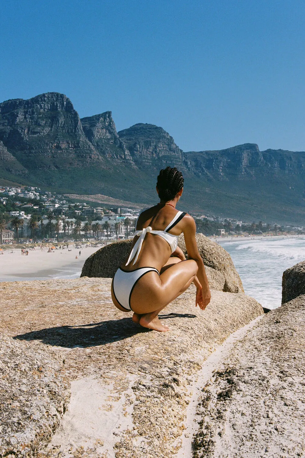 Two Tone 'U' Wire High Waisted Bikini Set - White & Black sold by Floralkini product image thumbnail 5