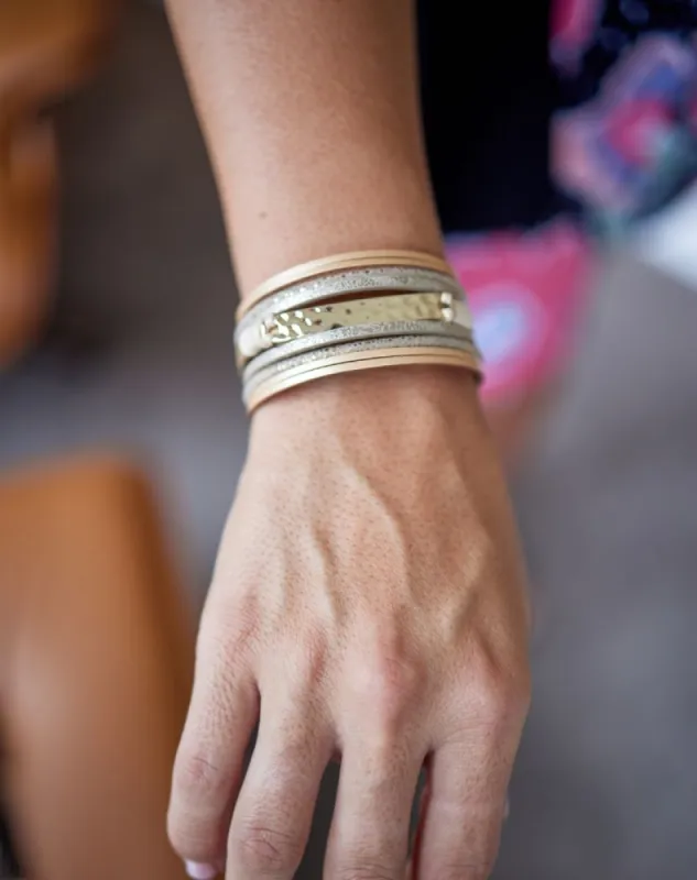 Matilda Bracelet - Gold sold by Freez