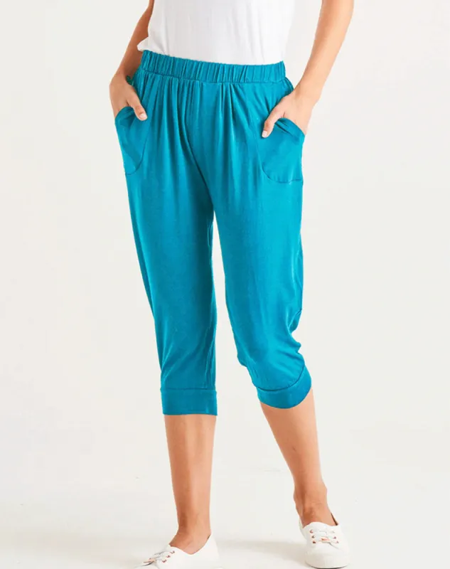 Tokyo 3/4 Pant - Lagoon sold by Freez