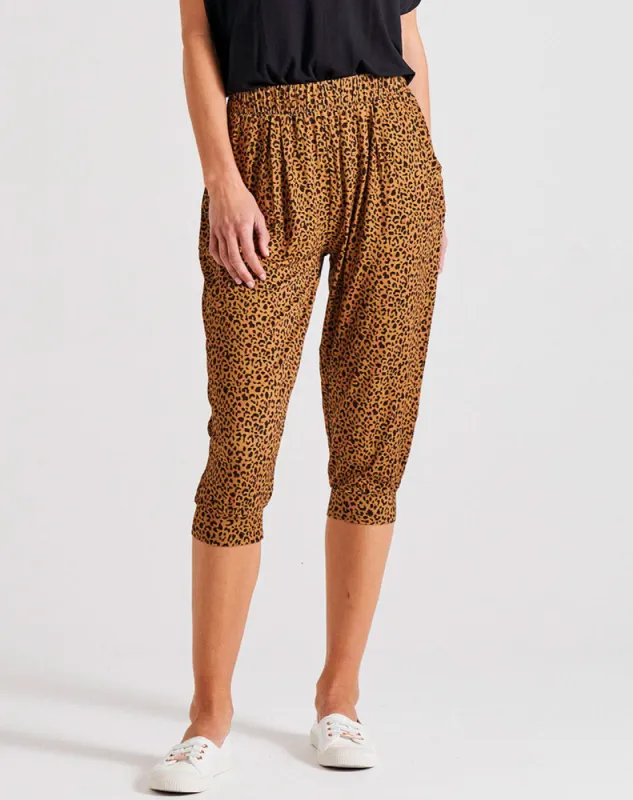 Tokyo 3/4 Pant - Wild Print sold by Freez