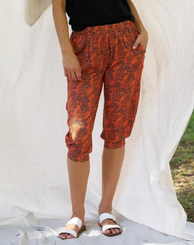 Tokyo 3/4 Pant - Animal Print sold by Freez