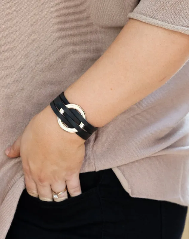 Willow Bracelet - Black/Gold sold by Freez