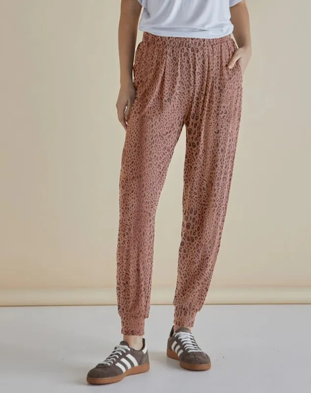 Paris Pant - Leopard sold by Freez