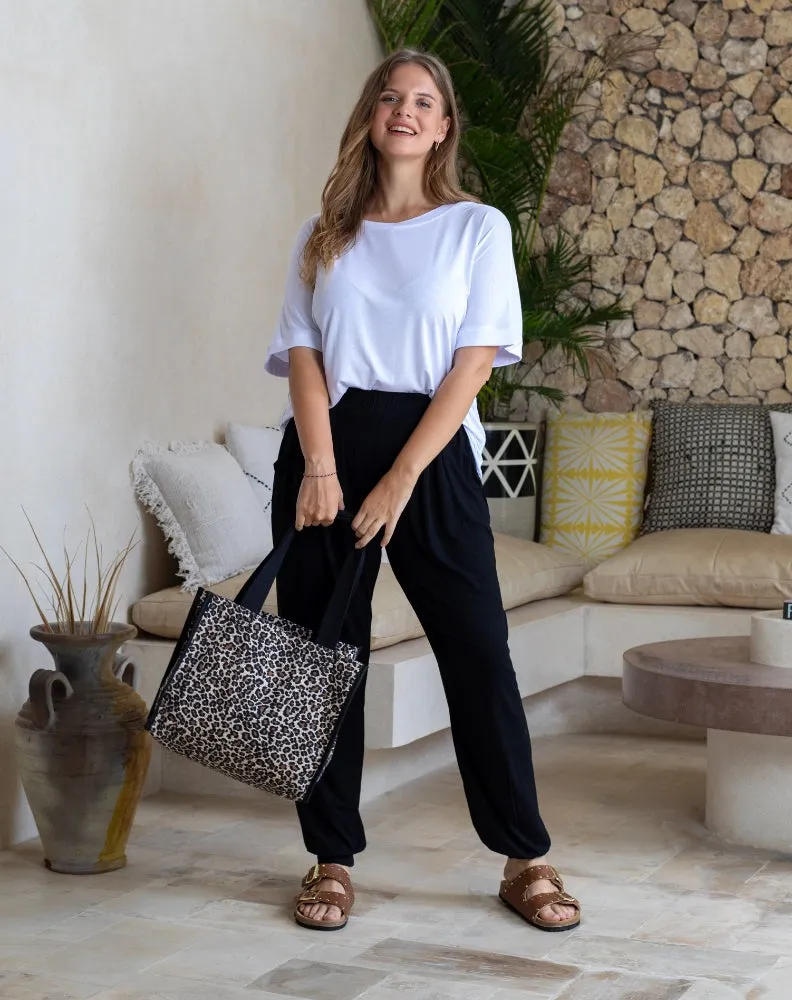 Lisa Tote sold by Freez product image thumbnail 3