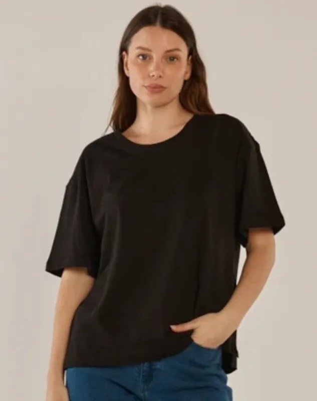 Riley Tee - Black sold by Freez