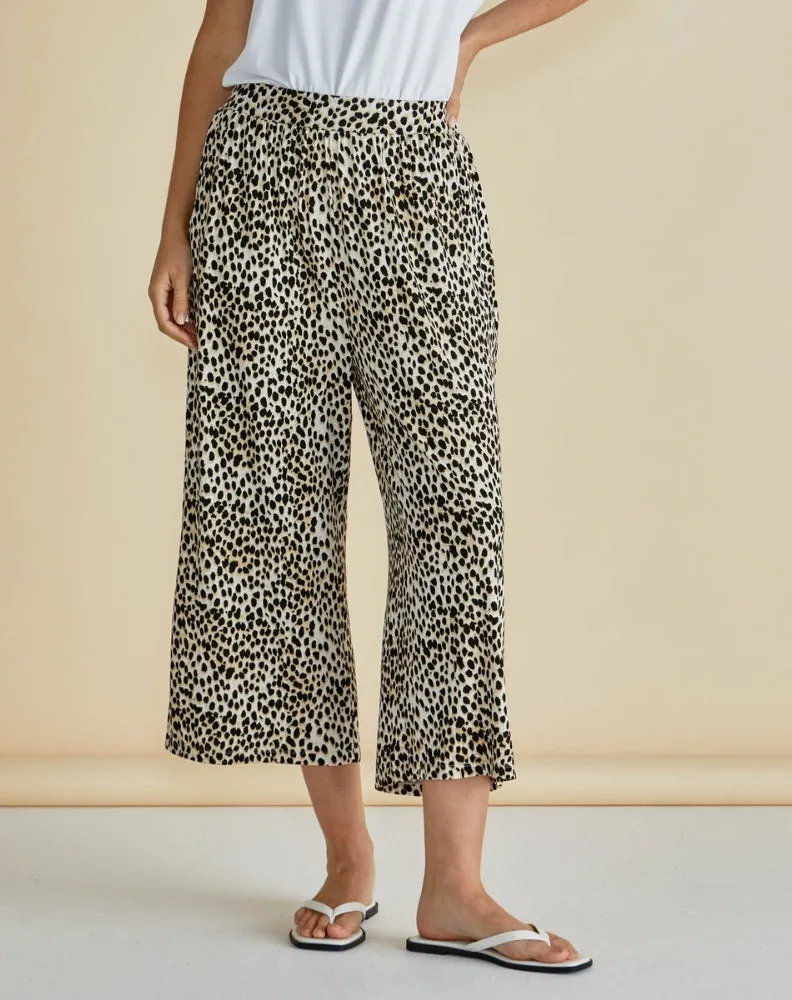 Crystal Crop Jogger - Cheetah Neutral sold by Freez