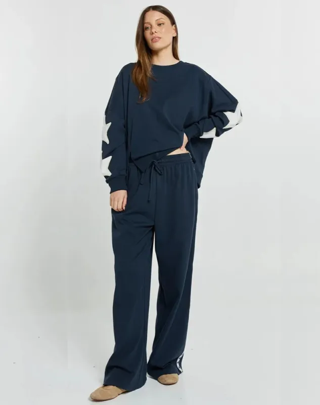 Saskia TrackPant - Navy made by Freez