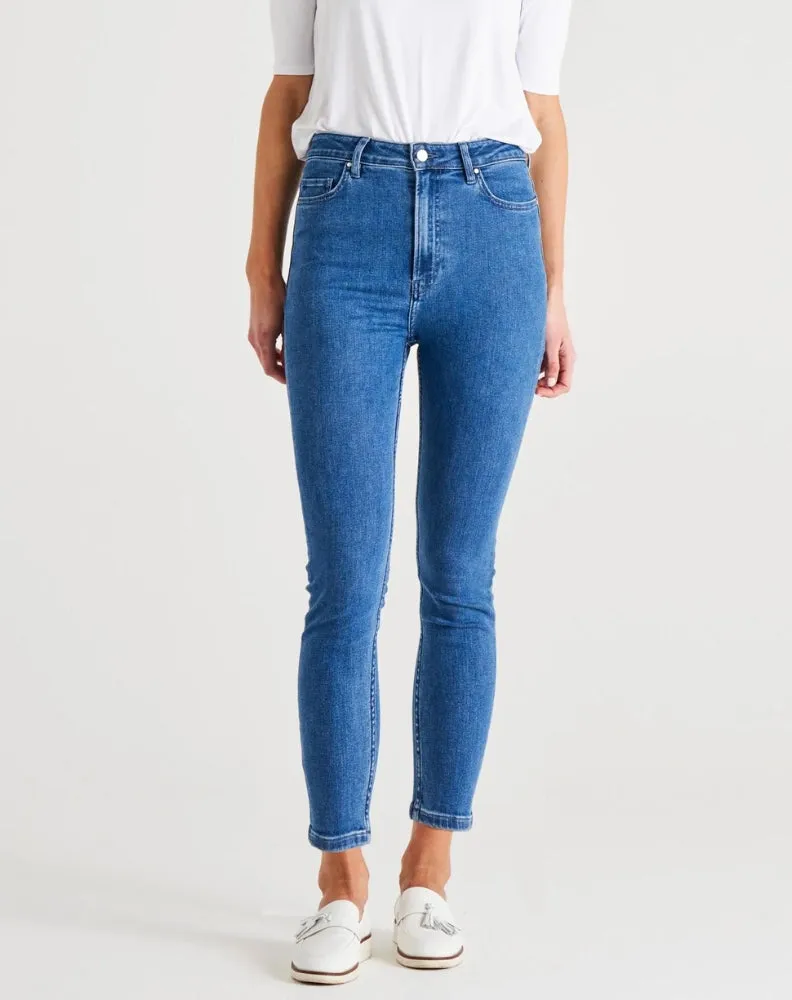 Betty Essential Jean - Vintage Blue sold by Freez