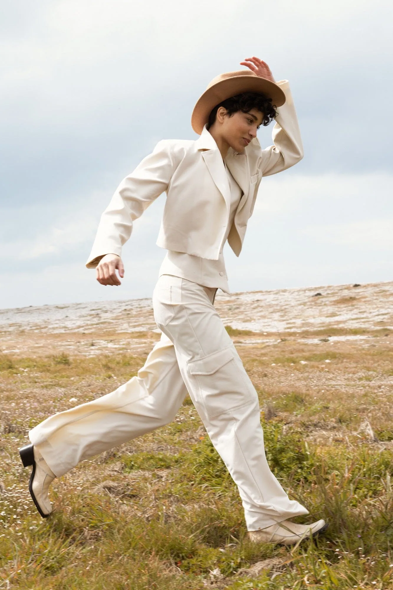 DEA - Veste blazer cropped en twill de laine stretch Oeko Tex Ecru sold by Fete Imperiale product image thumbnail 2