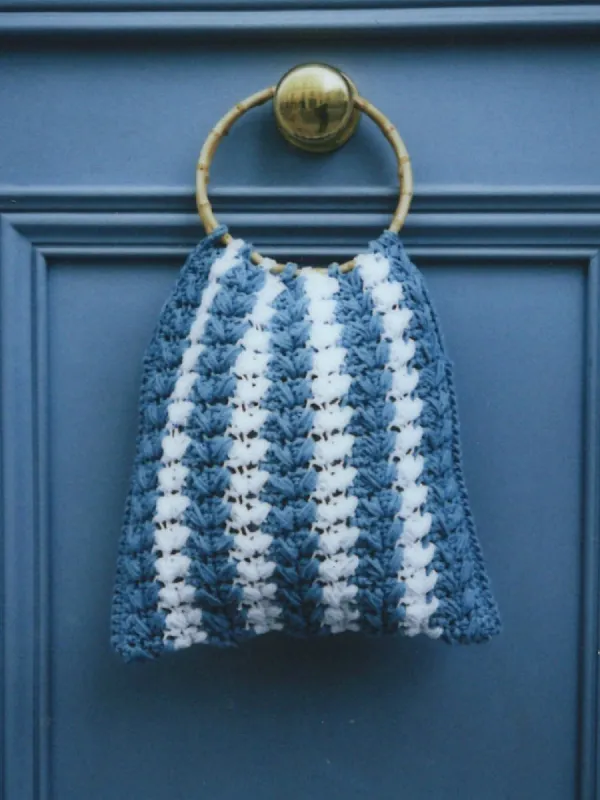 IOS - Sac grand modèle anse en bambou et macramé Blanc et Bleu sold by Fete Imperiale