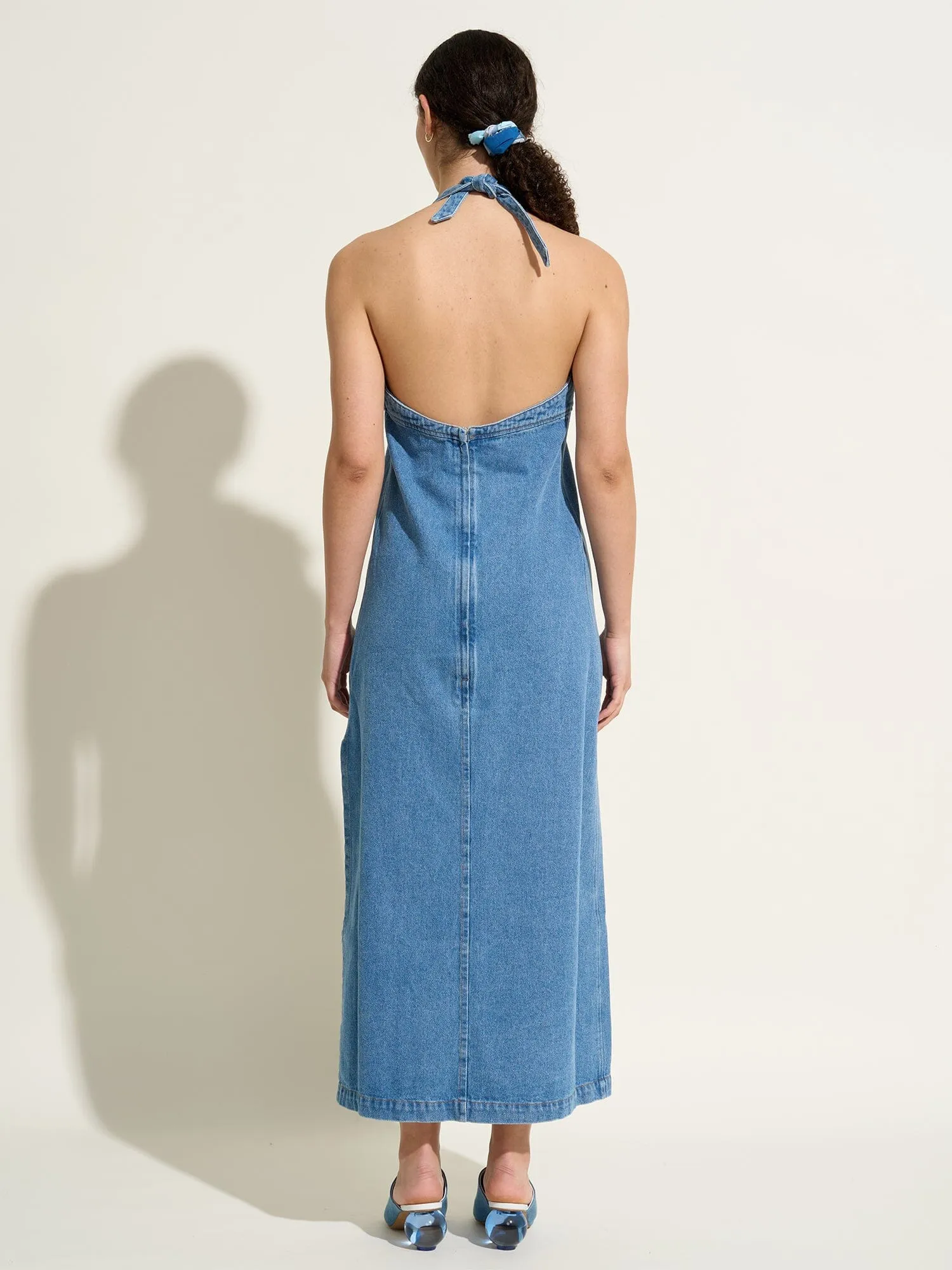 ELISABETH - Robe midi à nouer dos nu en denim délavé Oeko-Tex Bleu sold by Fete Imperiale product image thumbnail 4