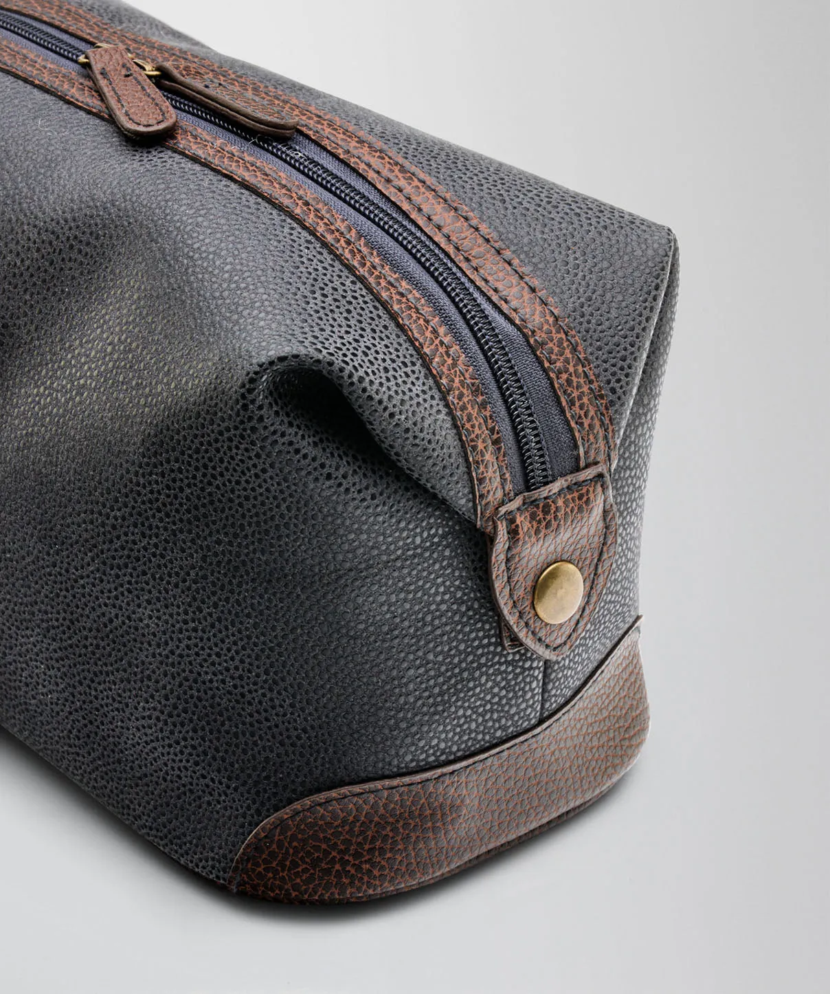 Wash Bag - Navy sold by GAZMAN product image thumbnail 2