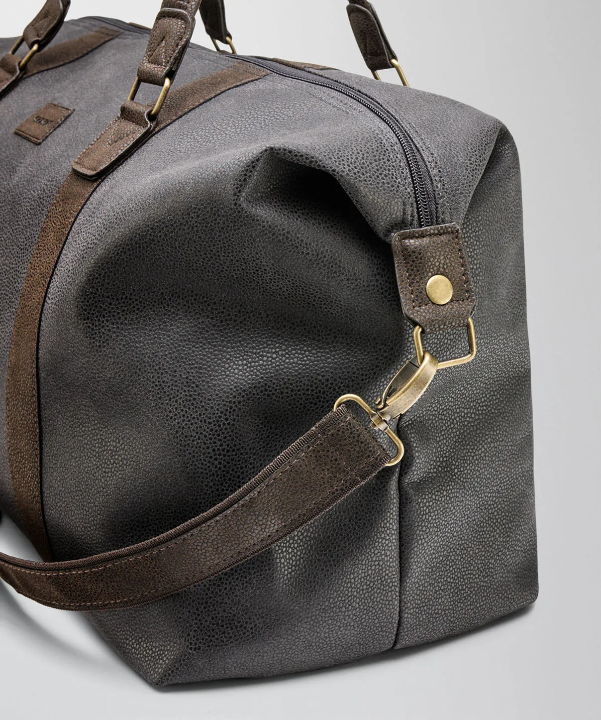 Weekender Bag - Navy sold by GAZMAN product image thumbnail 4