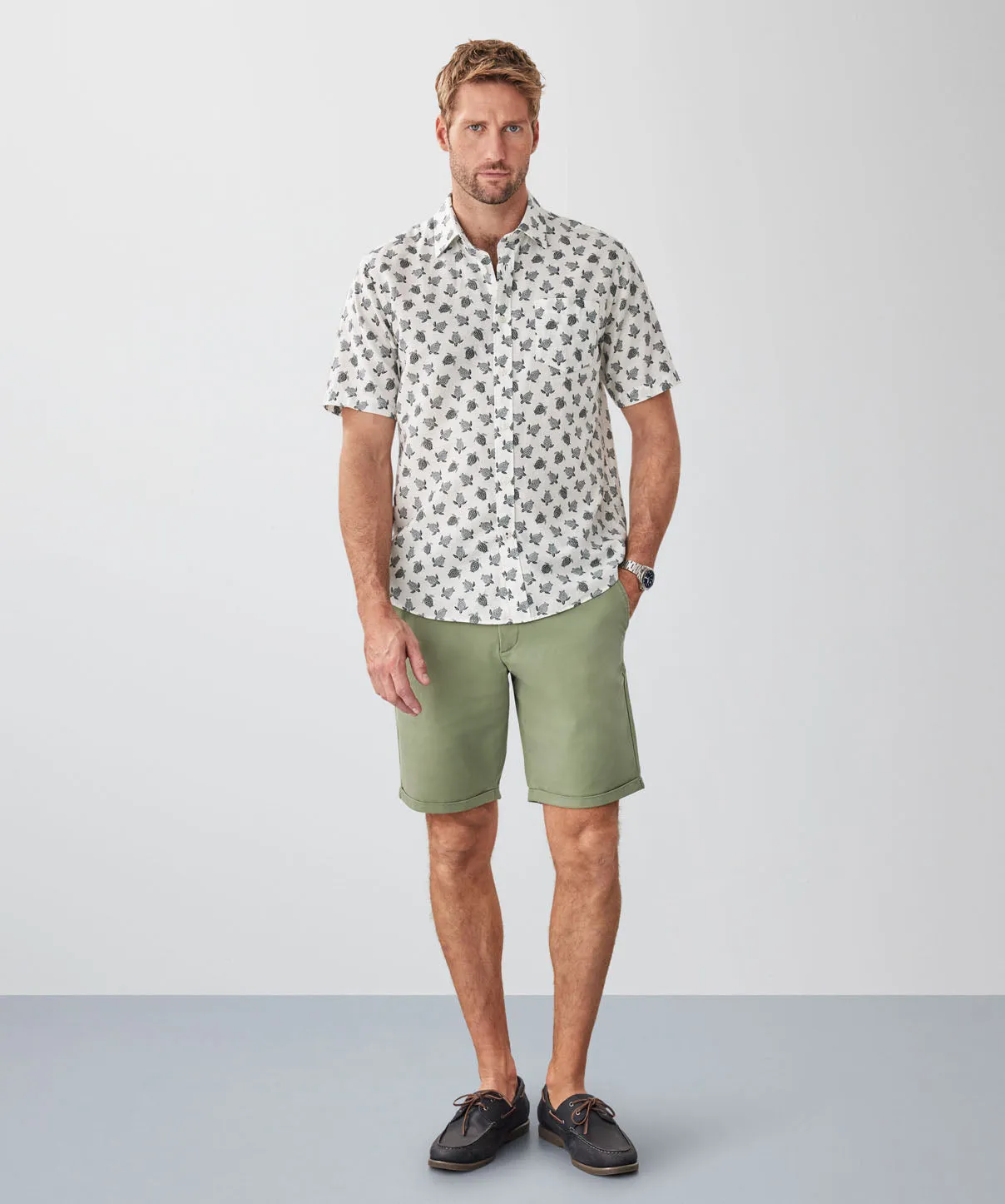 Linen Blend Turtle Print Short Sleeve Shirt - White sold by GAZMAN product image thumbnail 4