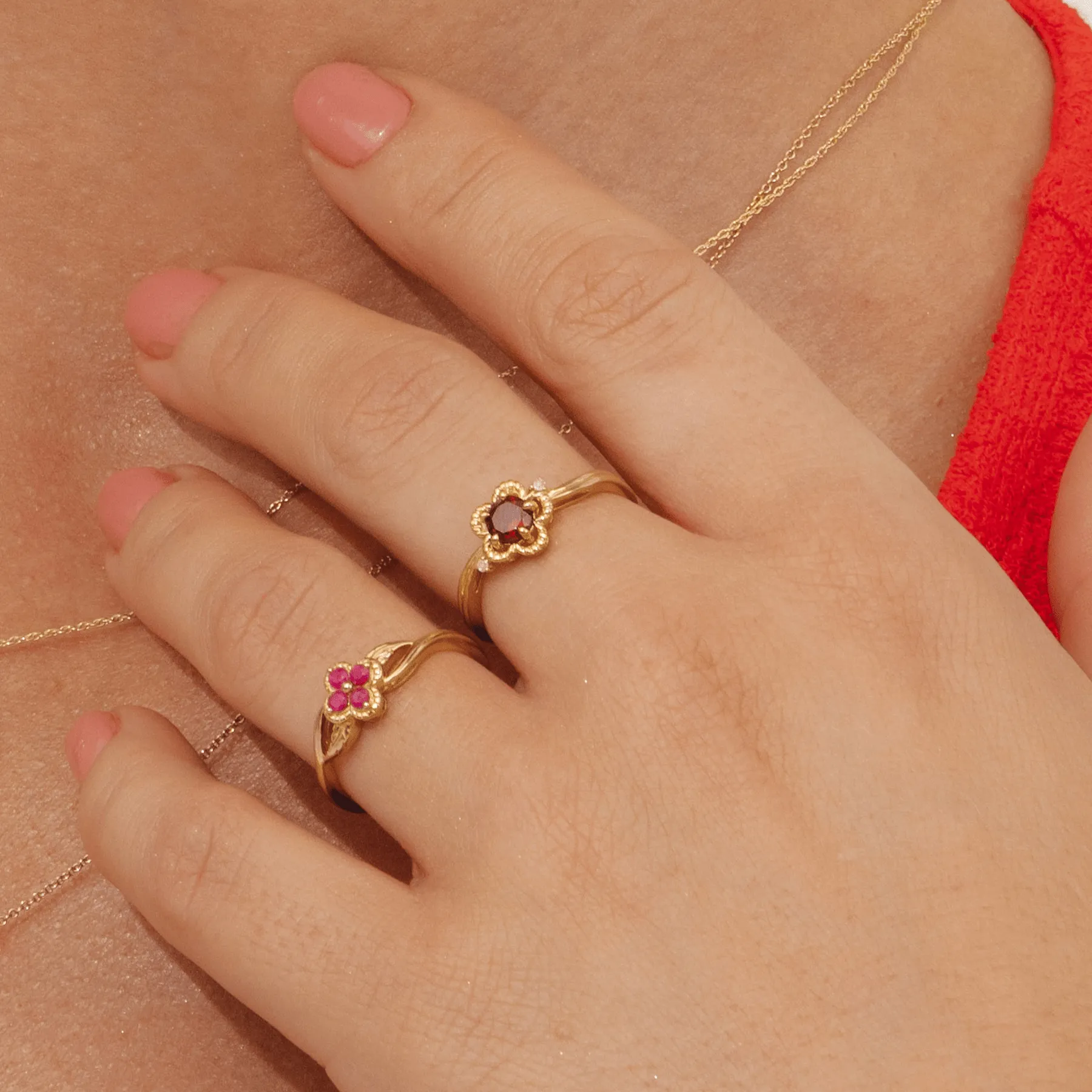 Floral Round Garnet & Diamond Ring in 9ct Yellow Gold sold by Gemondo Jewellery product image thumbnail 2