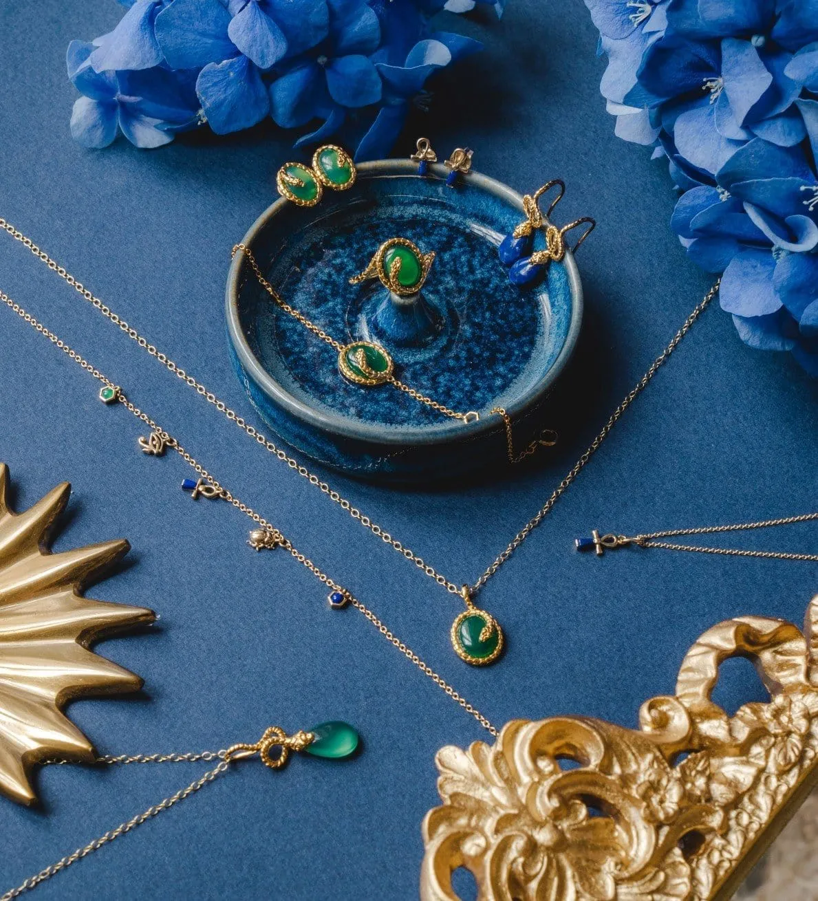 ECFEW™ Oval Dyed Green Chalcedony Winding Snake Pendant in Gold Plated Sterling Silver sold by Gemondo Jewellery product image thumbnail 4