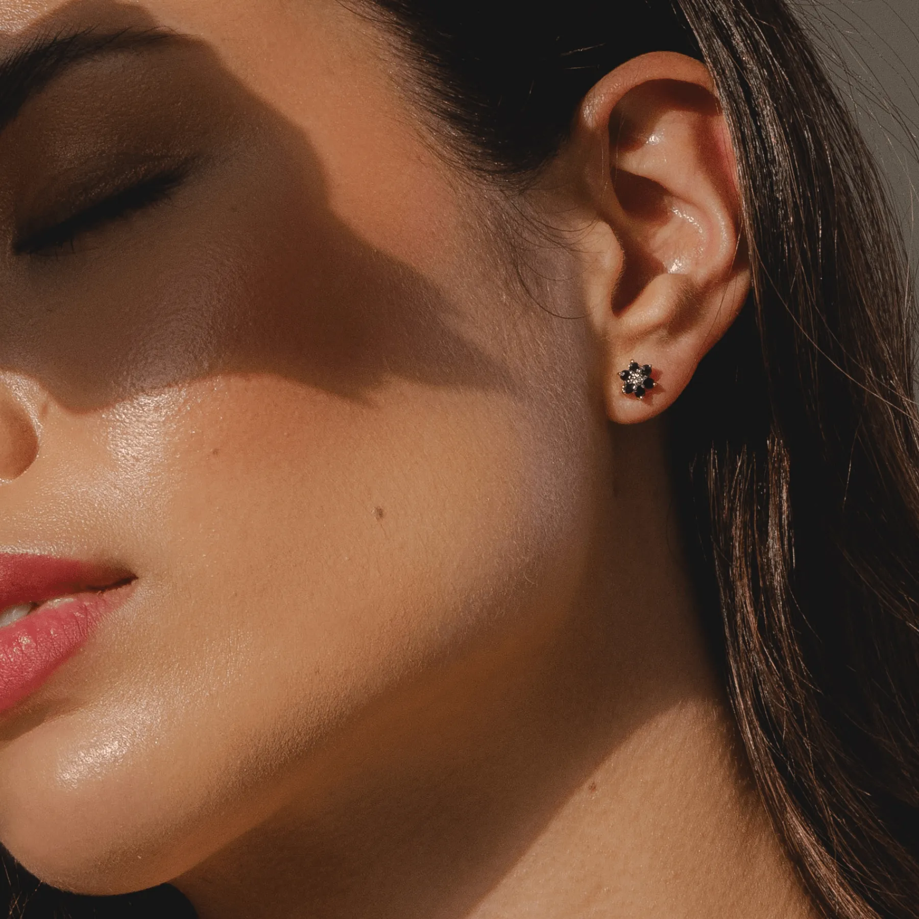 Floral Round Sapphire & Diamond Cluster Stud Earrings in 9ct Yellow Gold sold by Gemondo Jewellery product image thumbnail 2