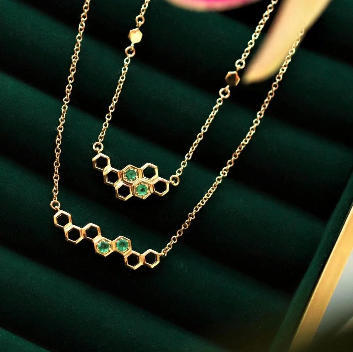 Honeycomb Inspired Emerald Link Necklace in 9ct Yellow Gold sold by Gemondo Jewellery product image thumbnail 3