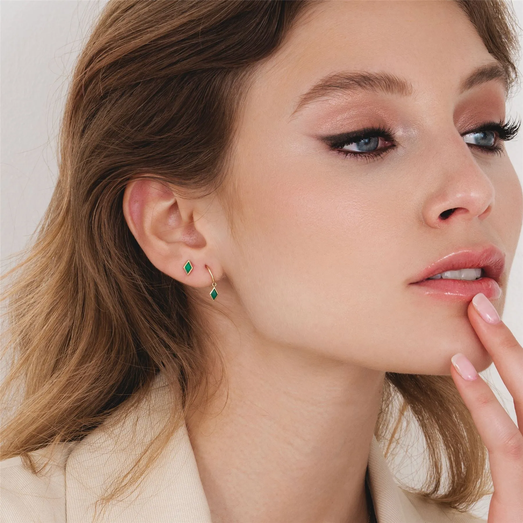 Classic Chalcedony Drop Earrings in 9ct Yellow Gold sold by Gemondo Jewellery product image thumbnail 2